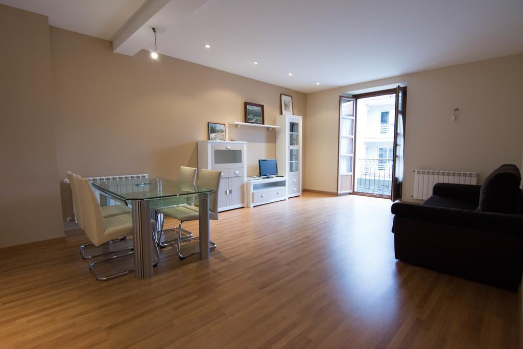 Mirando Llanes A B C Apartment Bagian luar foto