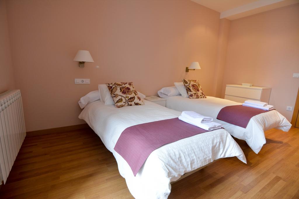 Mirando Llanes A B C Apartment Bagian luar foto