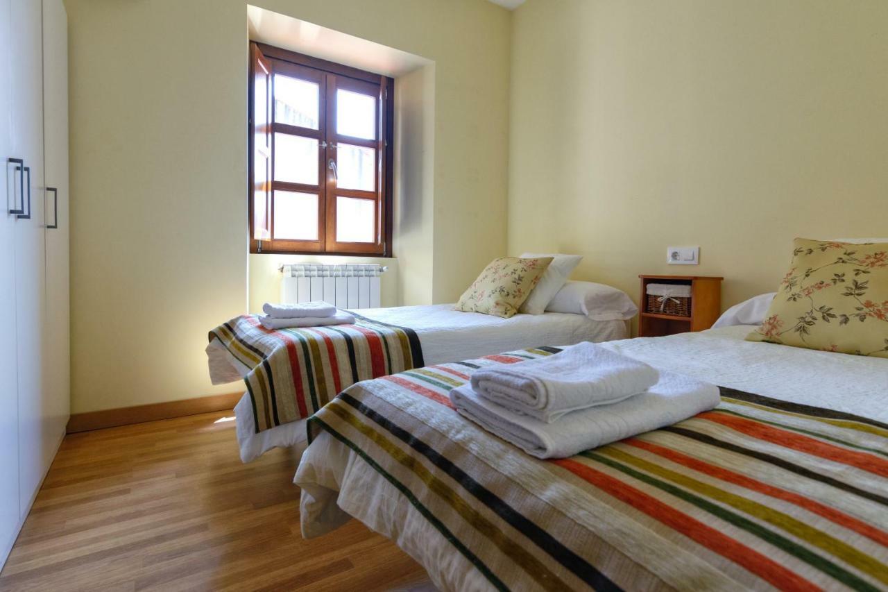 Mirando Llanes A B C Apartment Bagian luar foto