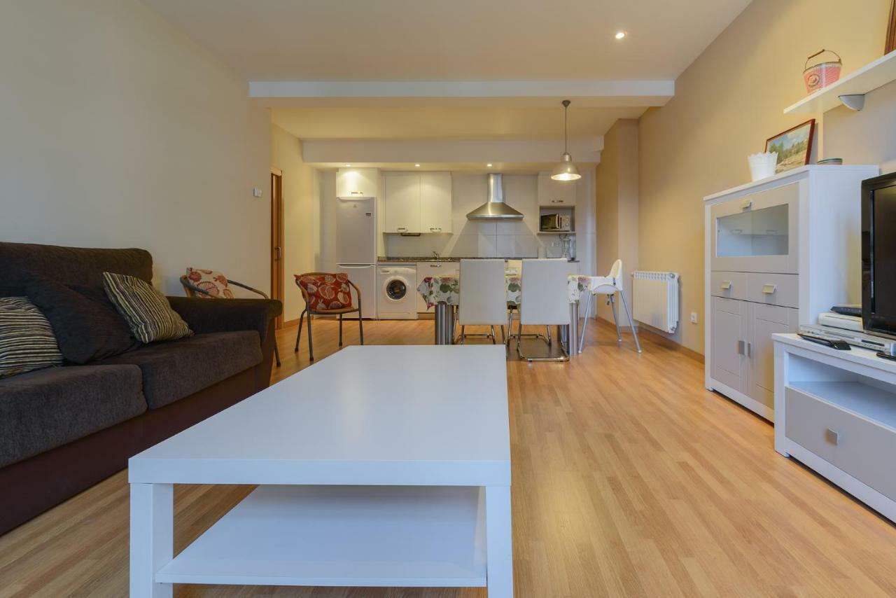 Mirando Llanes A B C Apartment Bagian luar foto
